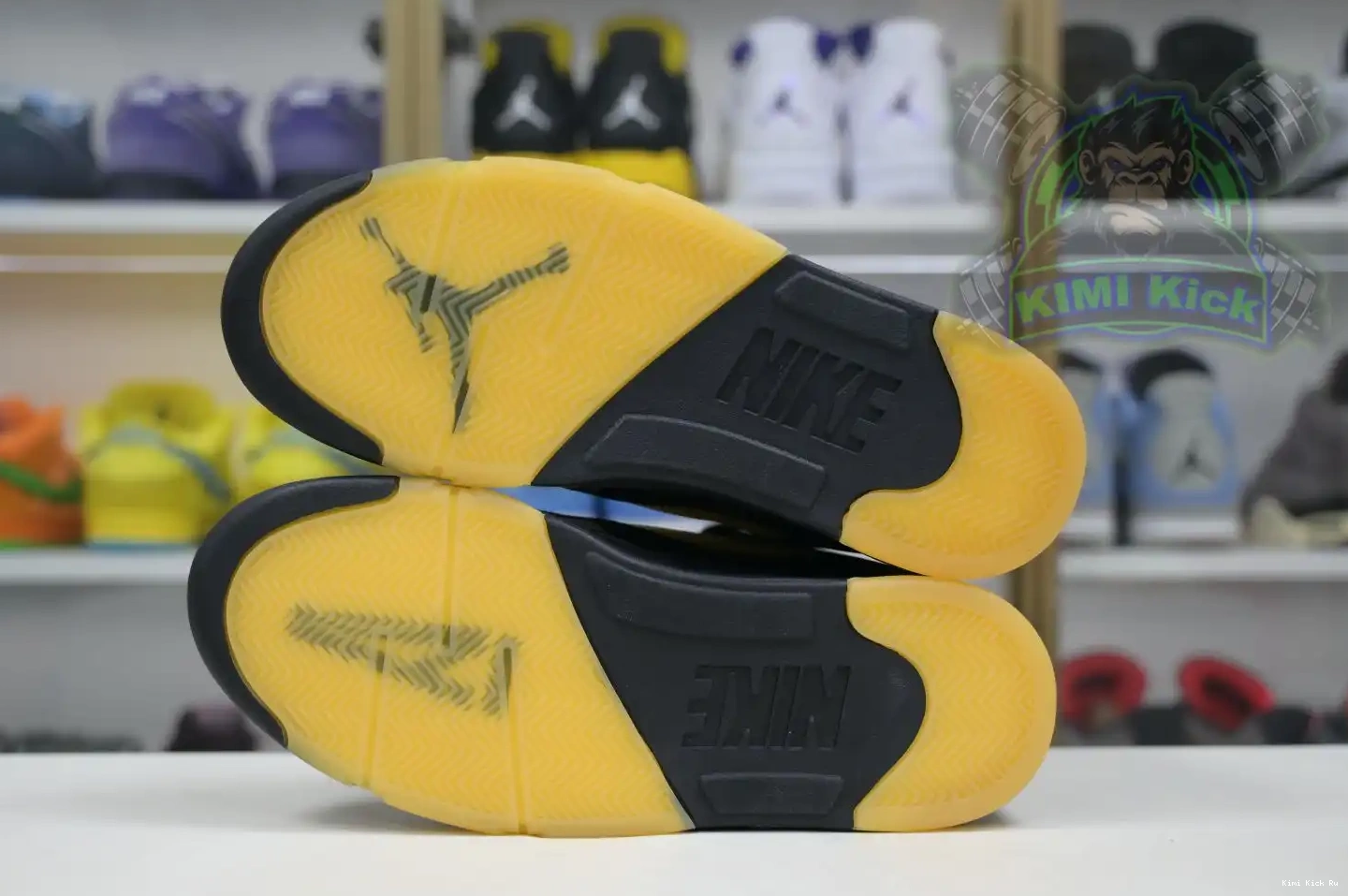 A MA Jordan x 5 MANIÉRE Air Kimikick 0526